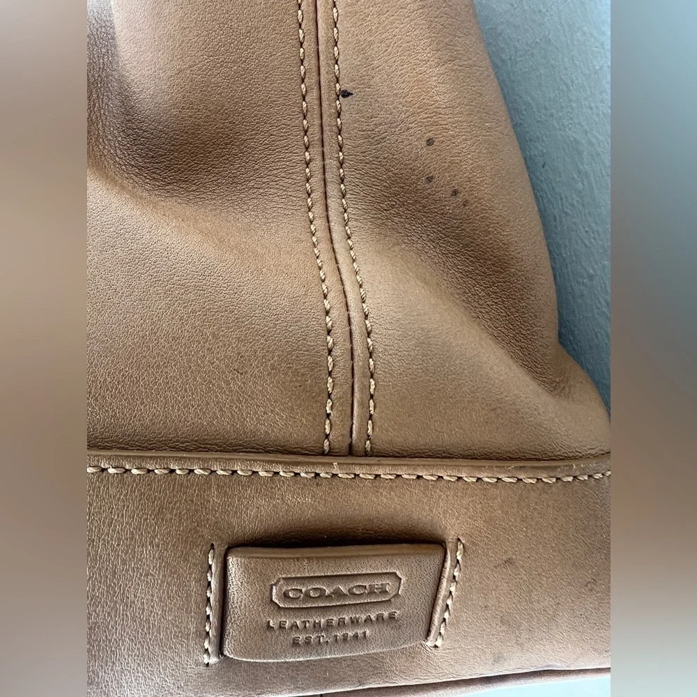 Coach Brown Leather Zip Top Double Buckle Straps - Picture 6 of 14